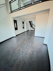 Jalan Pisang (D7), Office #607881531